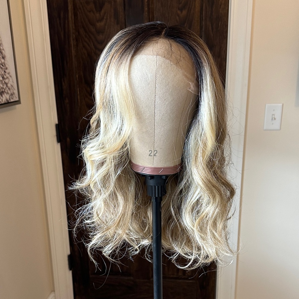 Chelsey Smith Crowns Melanie Dark Blonde Blend